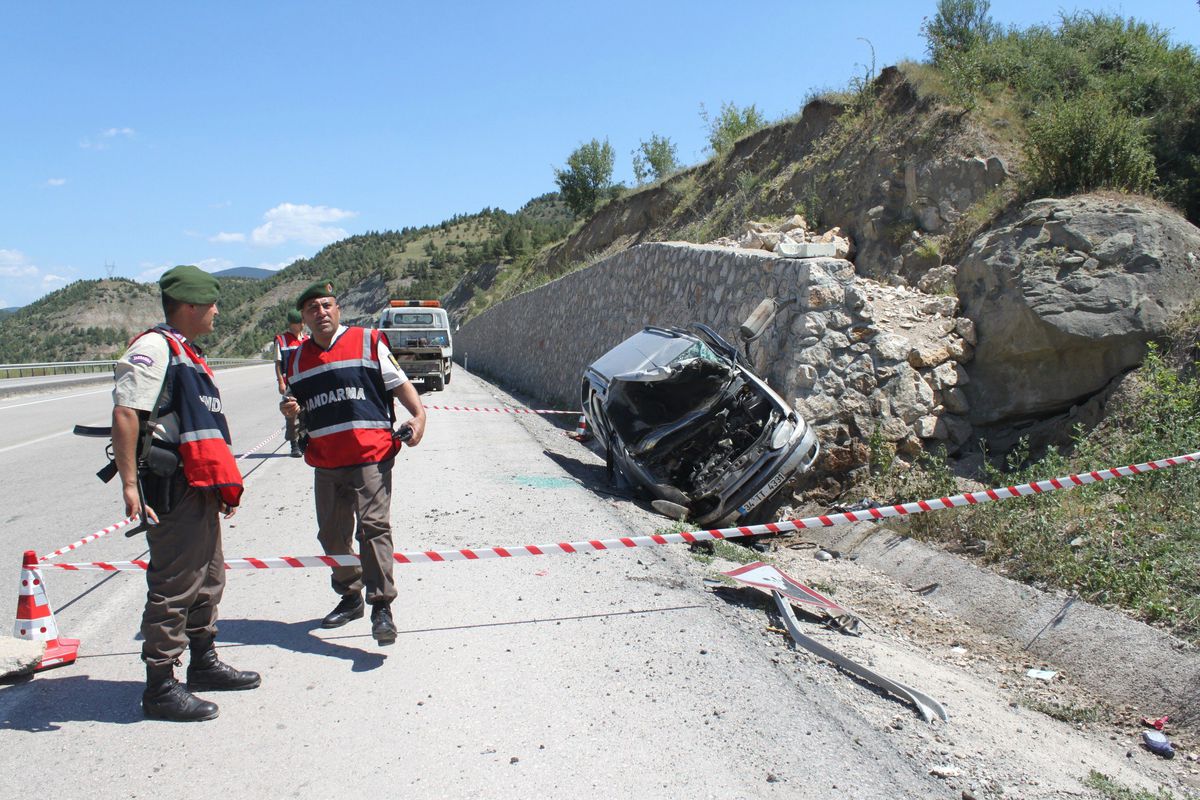 Karabük\'te Trafik Kazası: 3 Yaralı