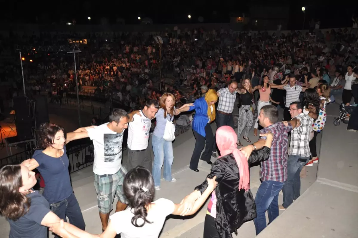 Karmate Artvinlileri Coşturdu