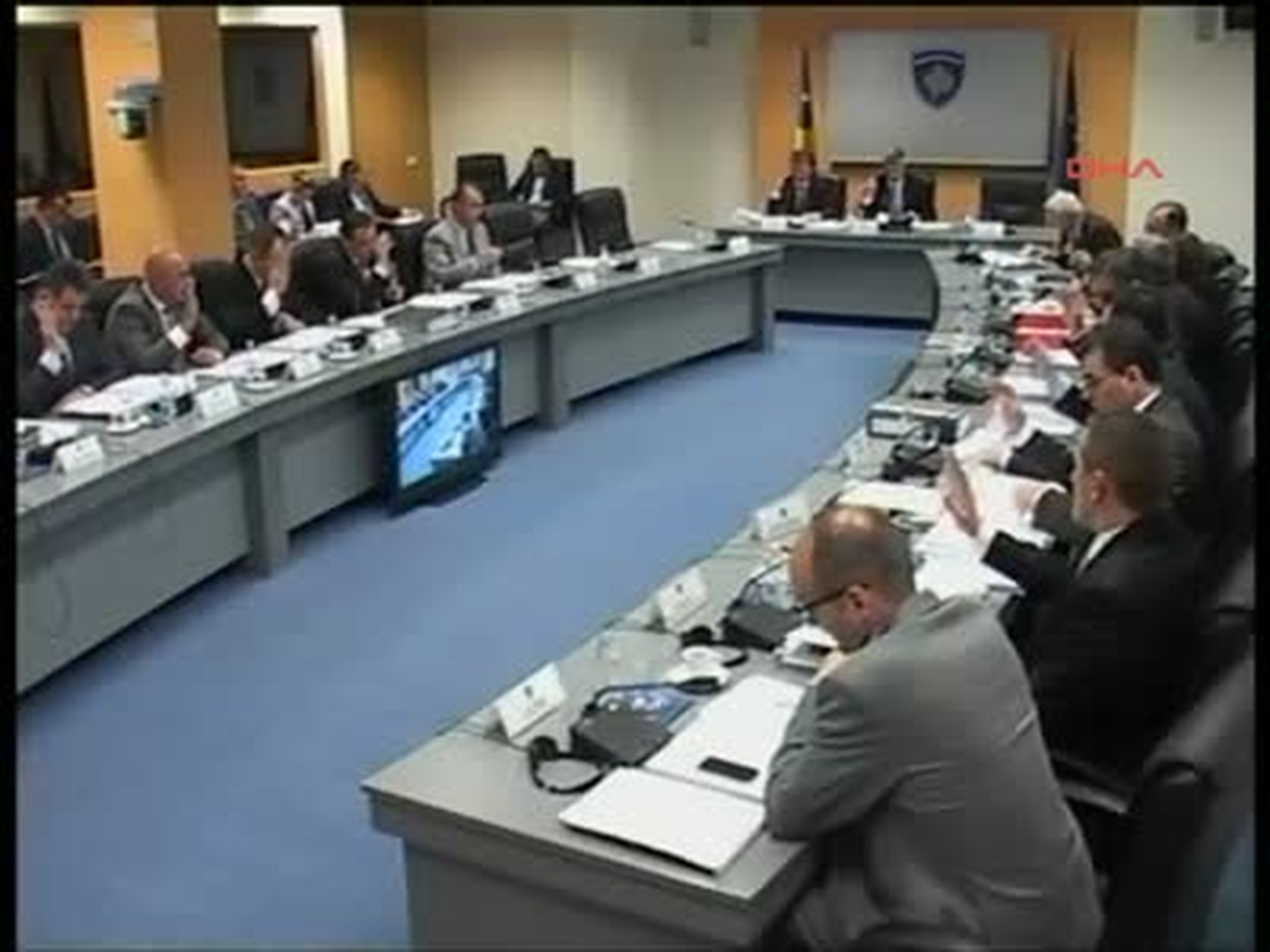 Kosova Başbakan Yardımcısı ve Adalet Bakanı Hayredin Kuçi Görevinden İstifa Etti