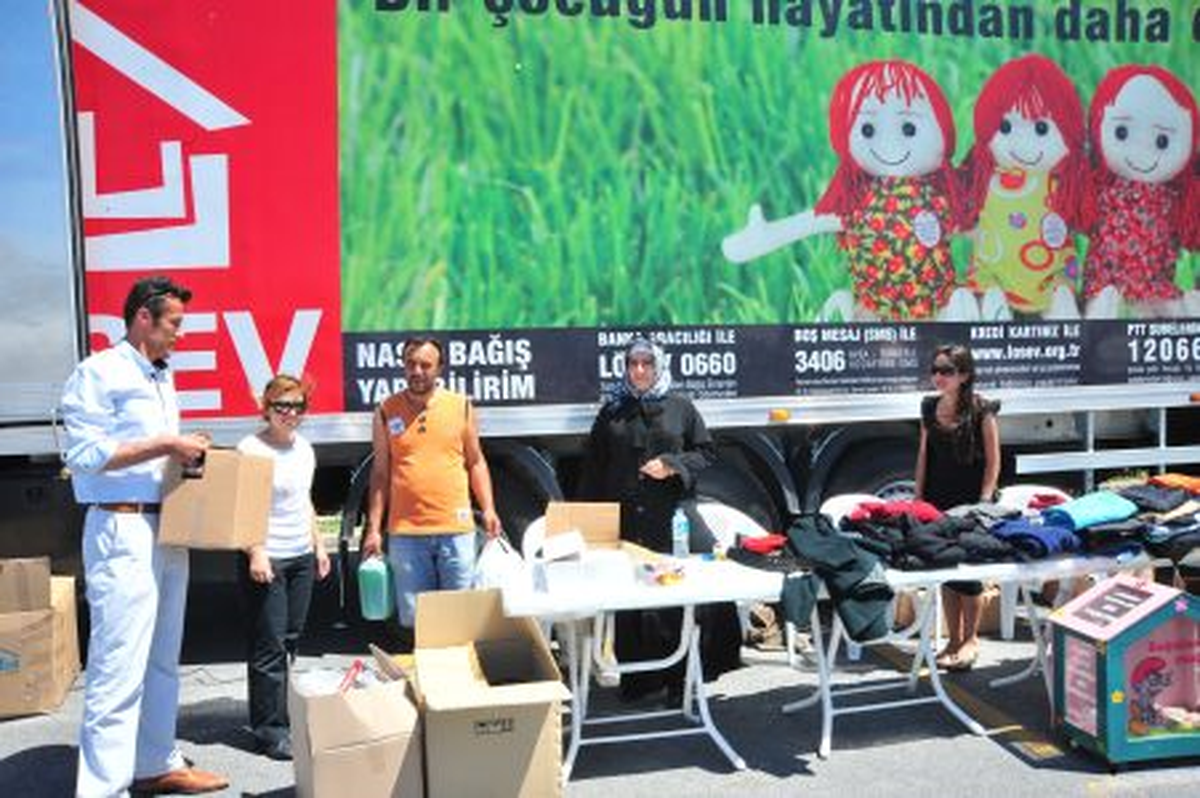 LÖSEV Tır\'ı Beylikdüzü\'nde