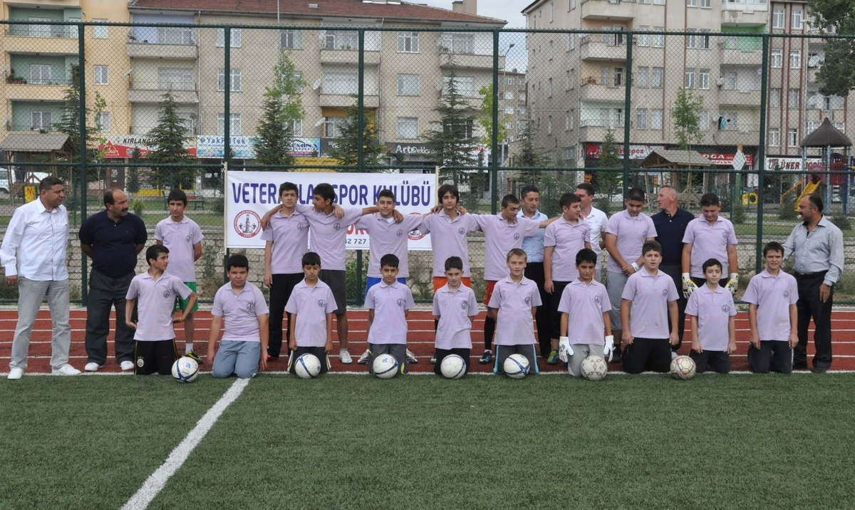 Niğde Veteran Spor Kulübü "Yaz Futbol Okulu" Açıldı