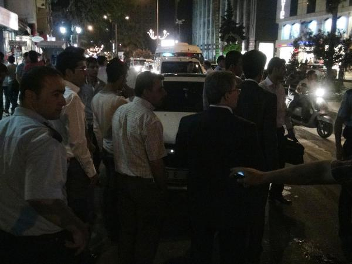 Otomobilin Çarptığı Kişi Ağır Yaralandı