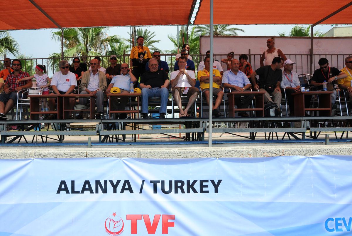 Plaj Voleybolunda Olimpiyat Heyecanı
