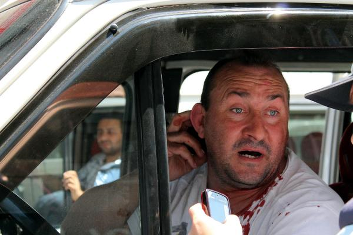 Polis ve Dolmuş Şoförünün Yol Verme Kavgası