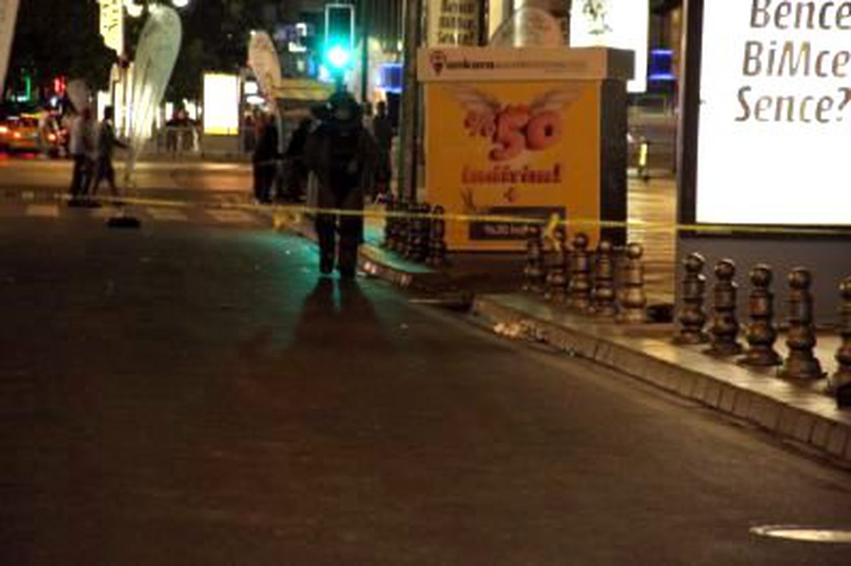Şüpheli Kova, Polisi Alarma Geçirdi