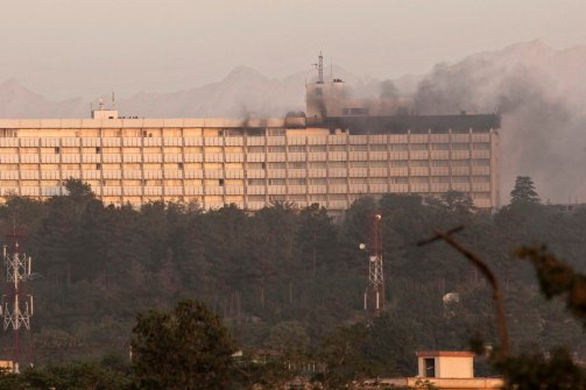 Taliban Kabil\'de Otel Bastı