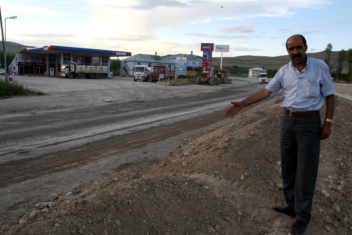 Üç Yıldır Bitmeyen Yol