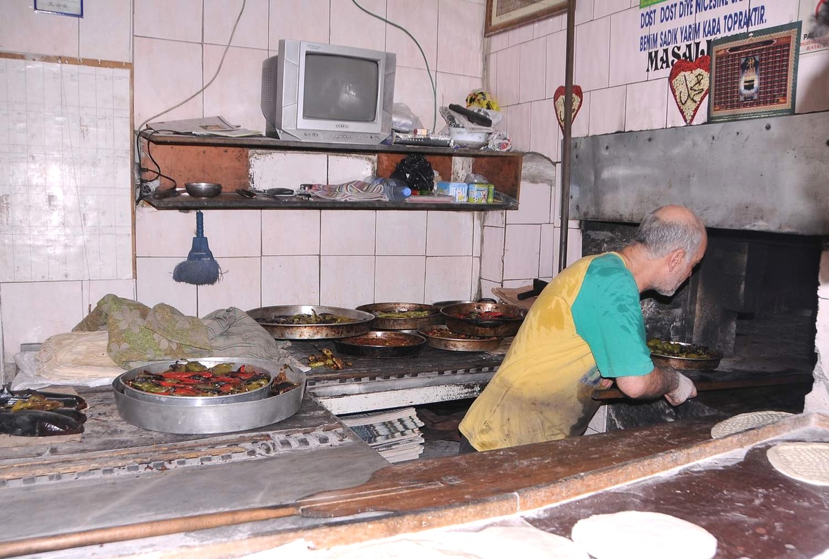 Urfalı Fırıncıların Tepsi Kebabı Yoğunluğu
