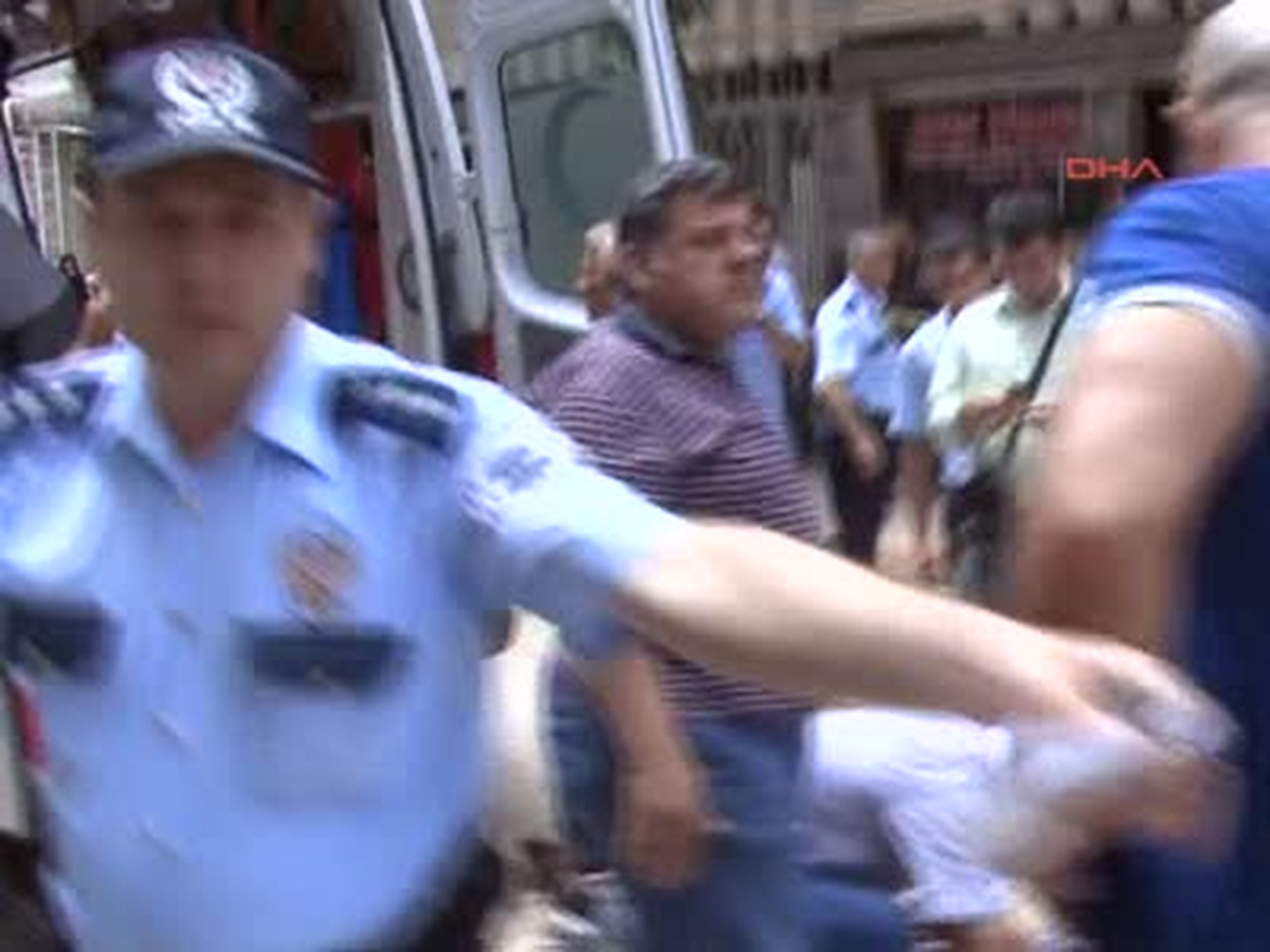 Alacak Kavgası 2 Yaralı