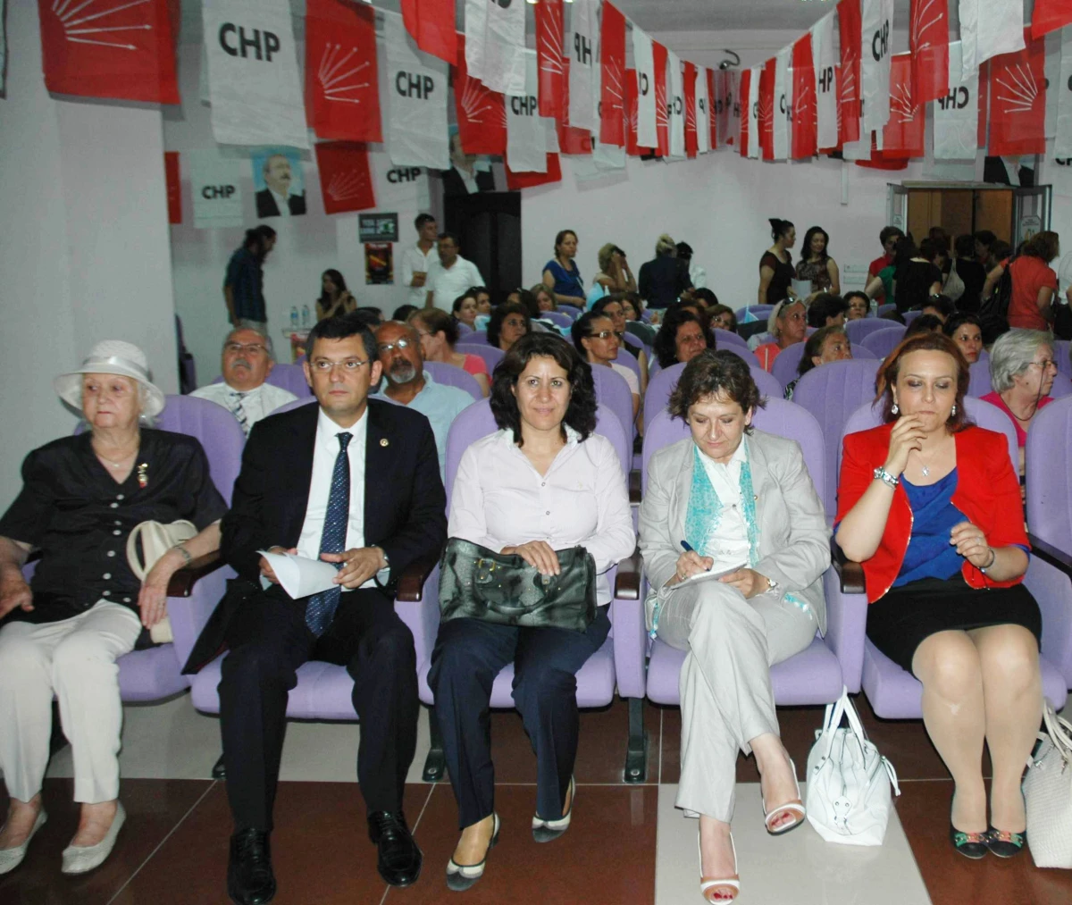 CHP Genel Başkan Yardımcısı Güler."Ayağımızı Toprağa Sağlam ve Hayalci Değil, Gerçekçi Olarak...