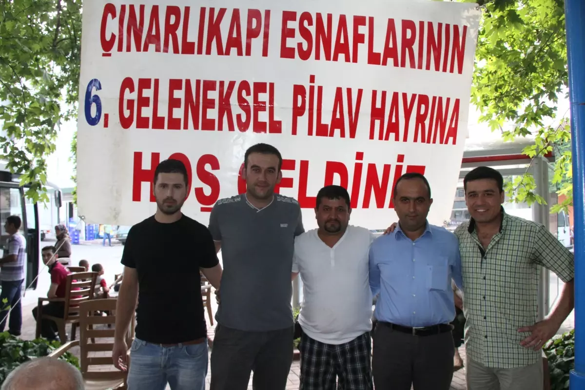 Çınarlı Kapı 6. Geleneksel Pilav Hayrı Yapıldı