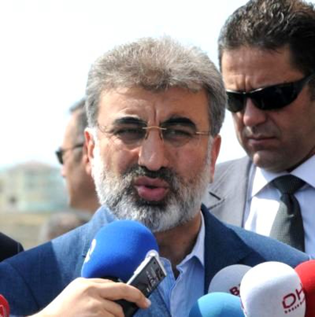 Enerji ve Tabii Kaynaklar Bakanı Yıldız Soruları, Yanıtladı ", Bu Toz Dumanın Arasında Çok Şey...