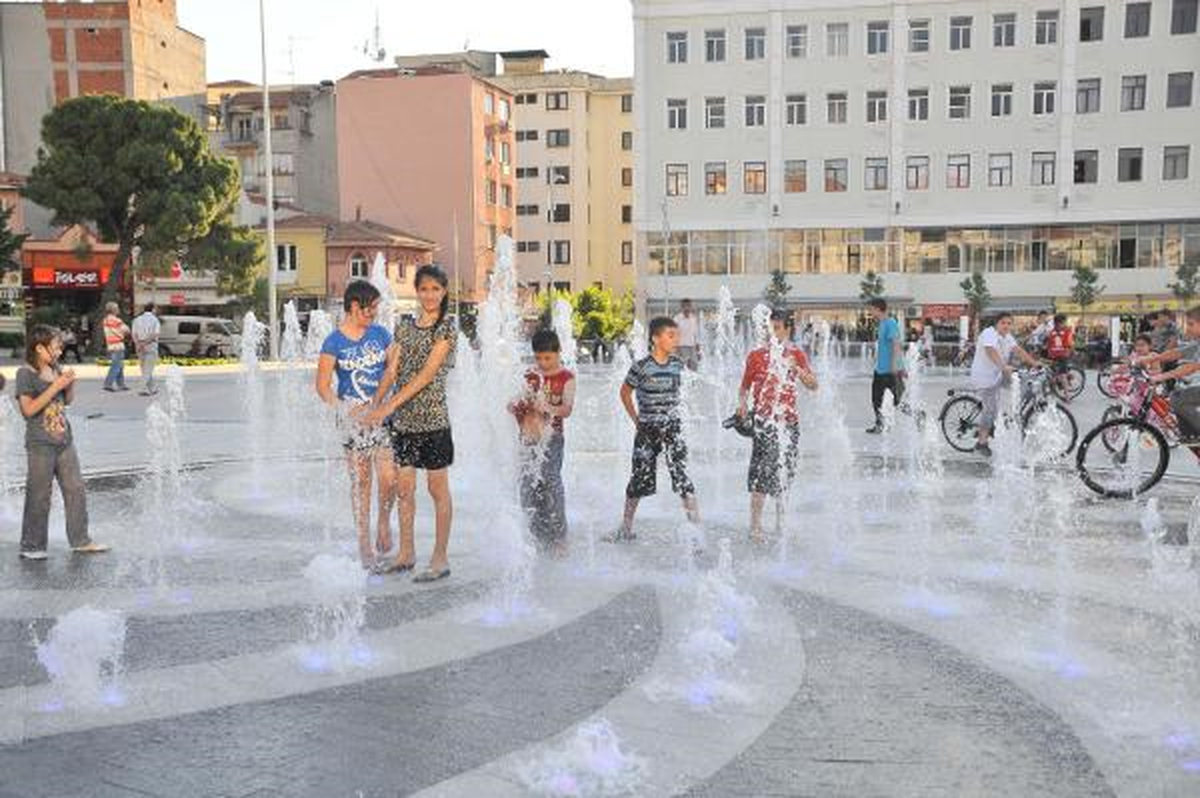 Manisa\'da Fıskiyeli Serinlik