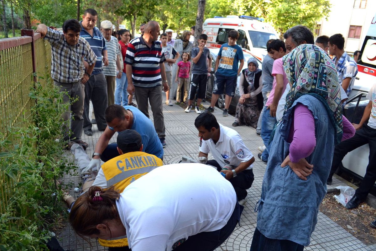 Nefes Borusuna Yediği Et Tıkanan Şahıs Hayatını Kaybetti