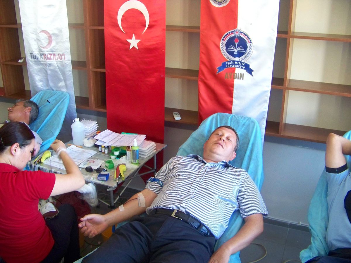 Polis Adaylarından Örnek Davranış