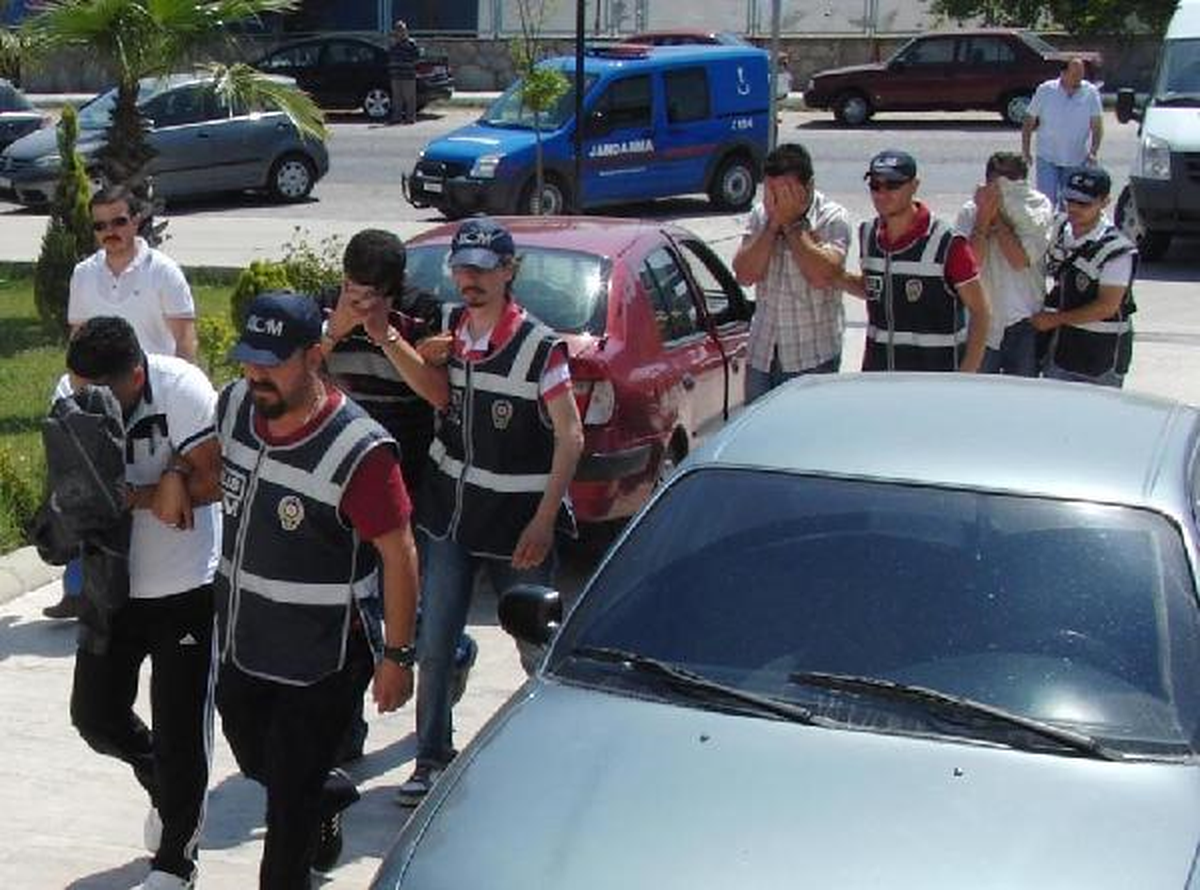 Sahte İçki Operasyonunda 4 Tutuklama