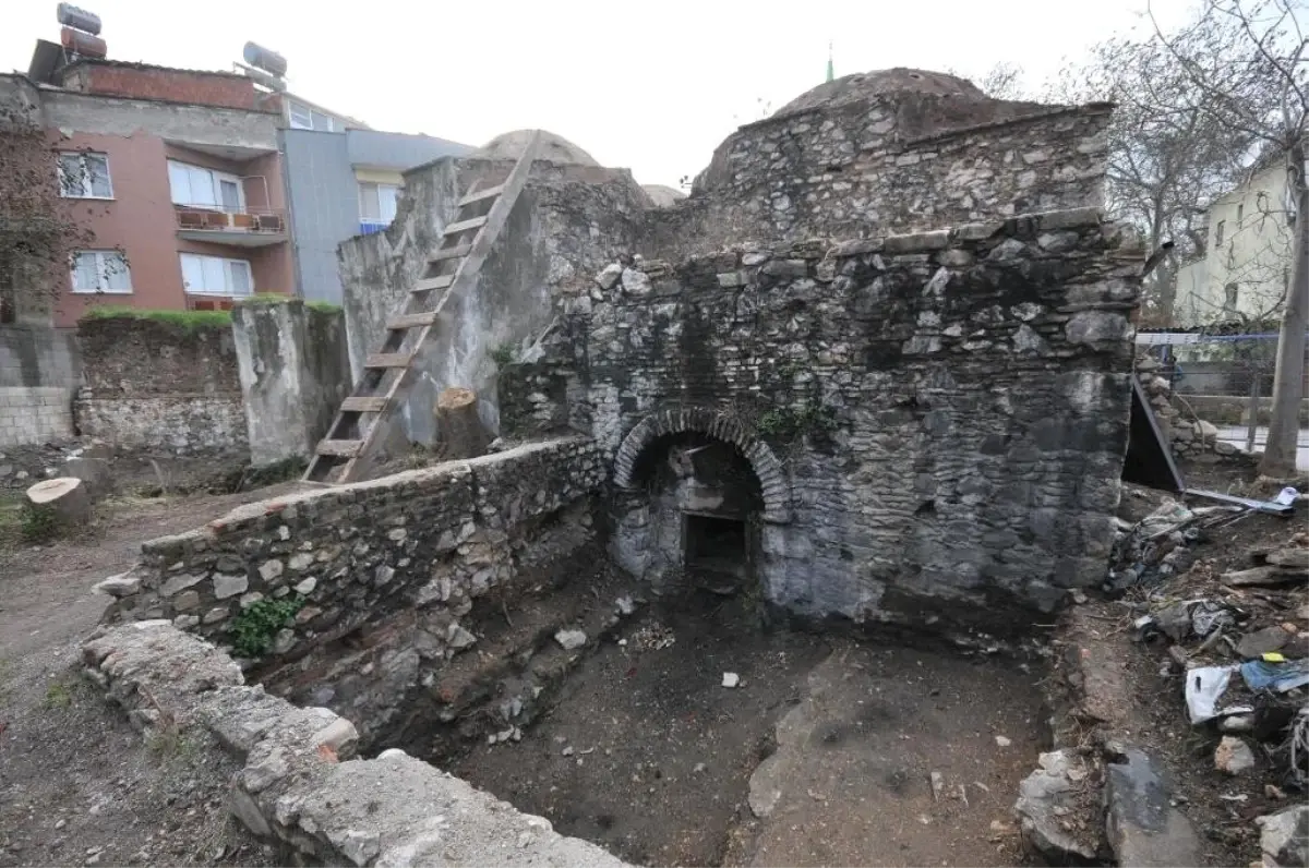 500 Yıllık Hamam Aslına Uygun Şekilde Kullanılacak.