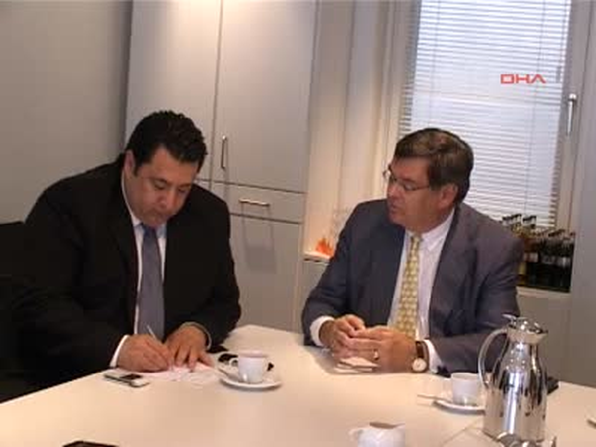 Cdu\'dan Eğitim Atağı Almanya\'nın Bremen Kentinde Cdu Partisi, Türklerin Yoğunlukta Olduğu...