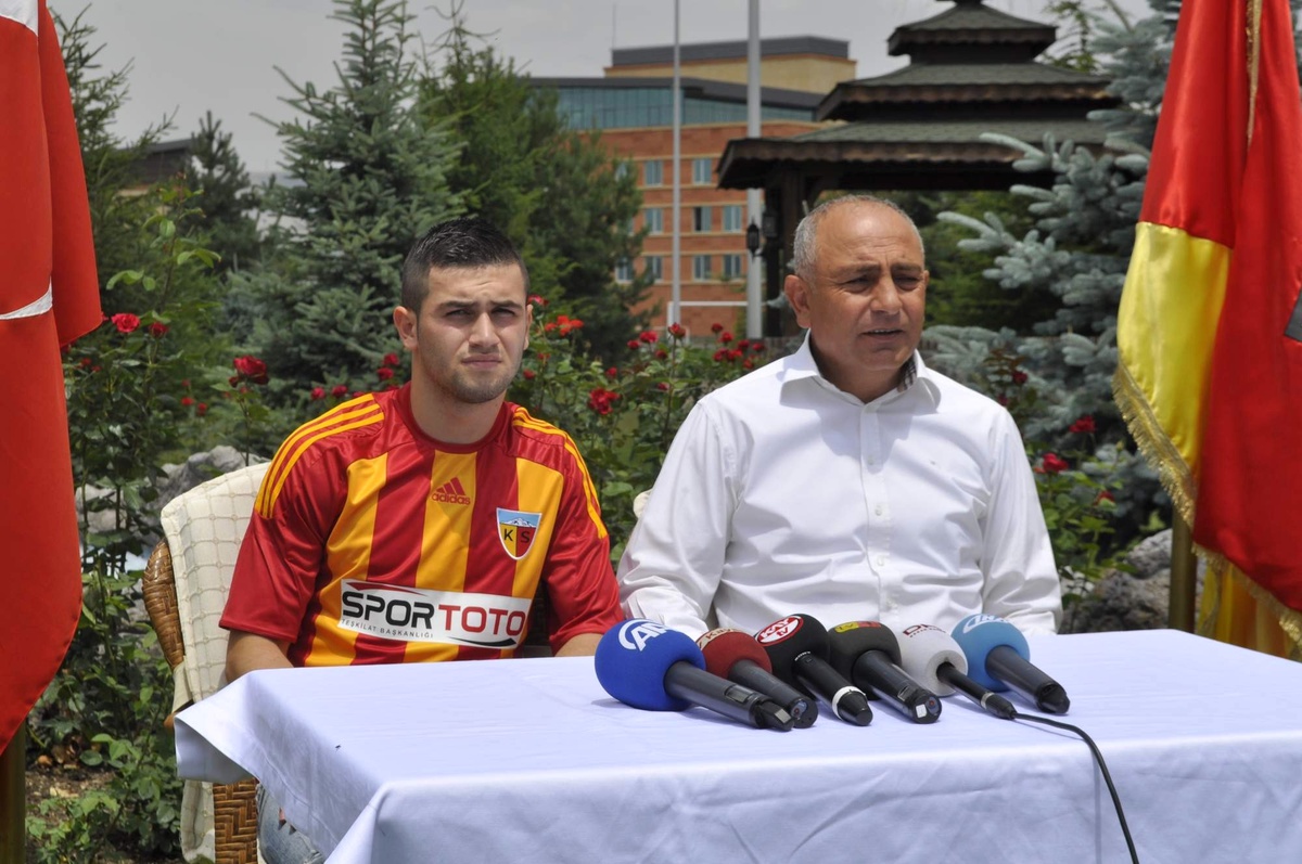 Kayserispor, Ömer Bayram ile 4 Senelik Anlaşma Sağladı