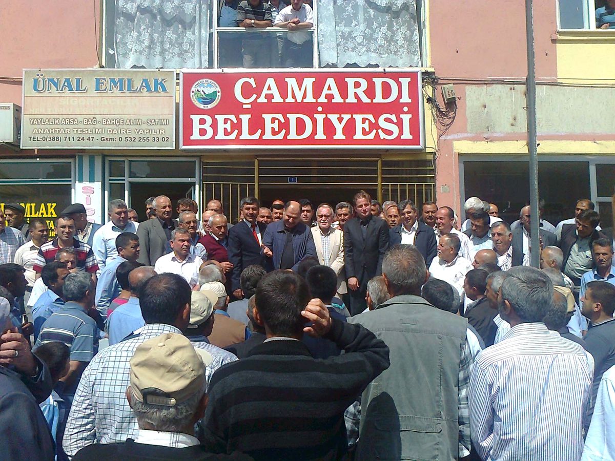 Mecli Başkanvekili Sadık Yakut Çamardı\'nı Ziyaret Etti
