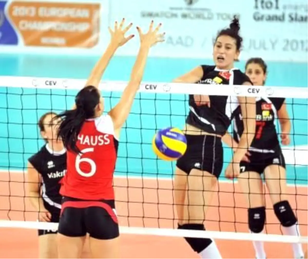 Voleybol: Bayanlar Avrupa Ligi 3. Ayak Maçları