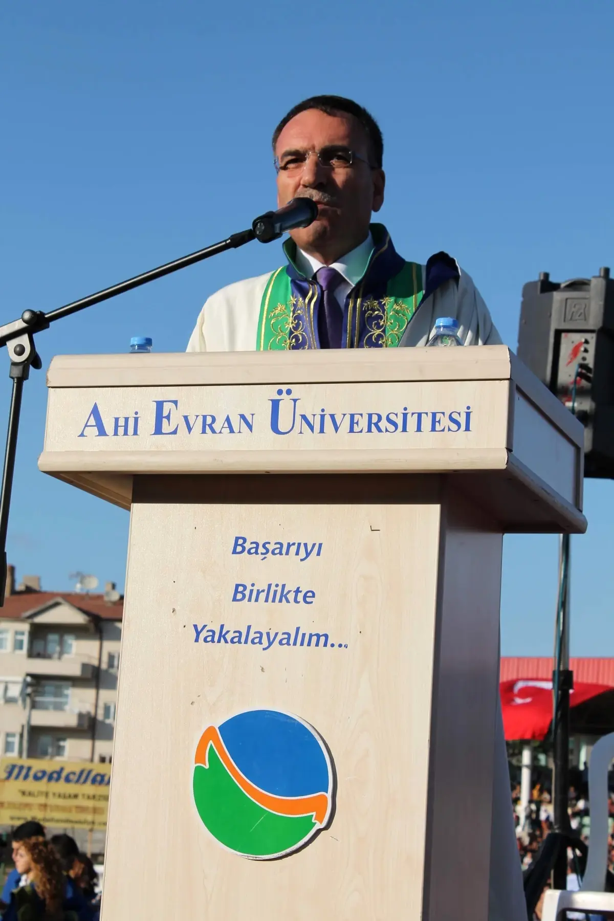 Ahi Evran Üniversitesi Mezuniyet Töreninde Evlilik Teklifi