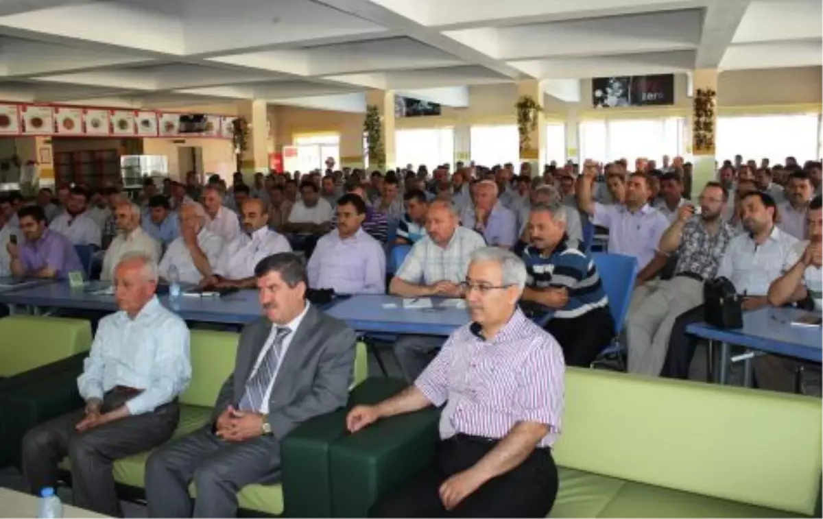 Din Görevlileri Hac Eğitim Semineri Burdur da Yapılıyor