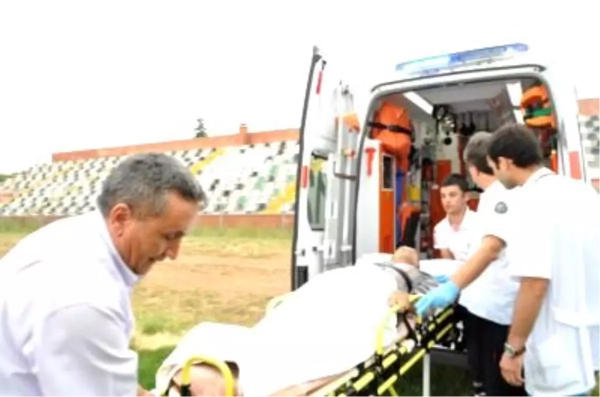 Kalp Krizi Geçiren Yaşlı Adama Hava Ambulansı