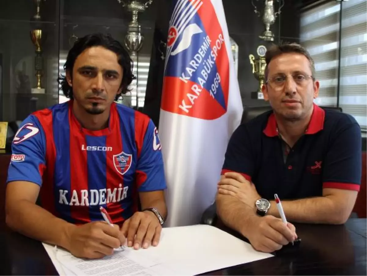 Kaptan Muhammet Özdin 2 Yl Daha Karabükspor\'da