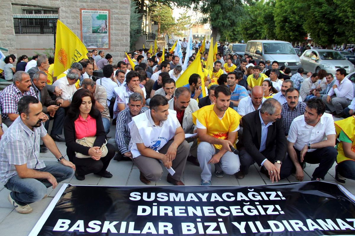Kesk Van Şubeler Platformu Gözaltıları Protesto Etti