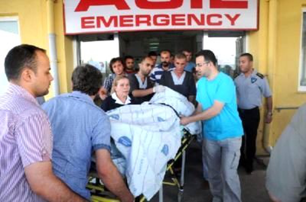 Mardin ) Derik\'te Polise Mayınlı Tuzak; Biri Ağır 3 Polis Yaralı