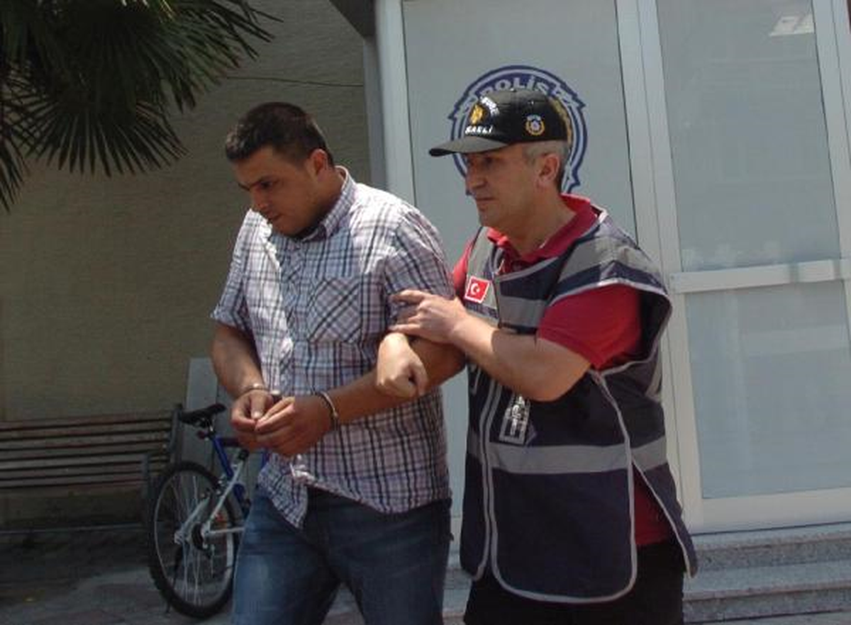 Önce Tabancayla Vurdu, Sonra Hastaneye Götürdü