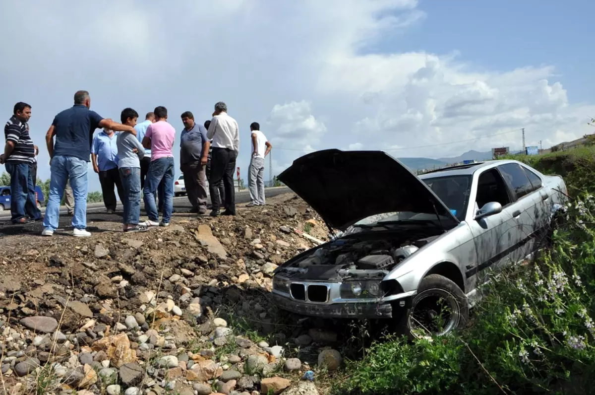 Suşehri\'nde Trafik Kazası