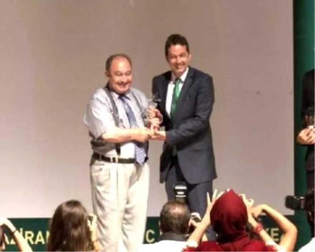 "Yarının Liderleri Başarı Ödülleri"