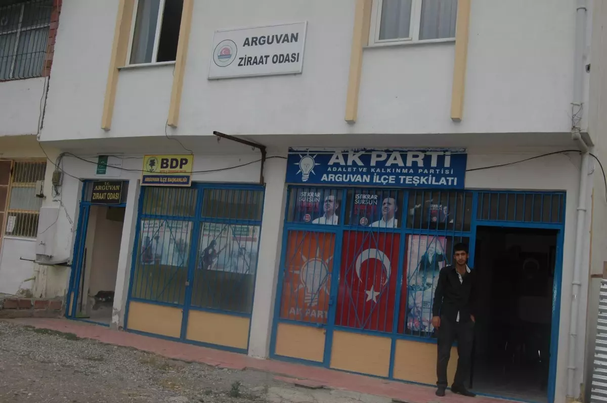 AK Parti ve BDP Zorunlu Olarak Yan Yana Geldi