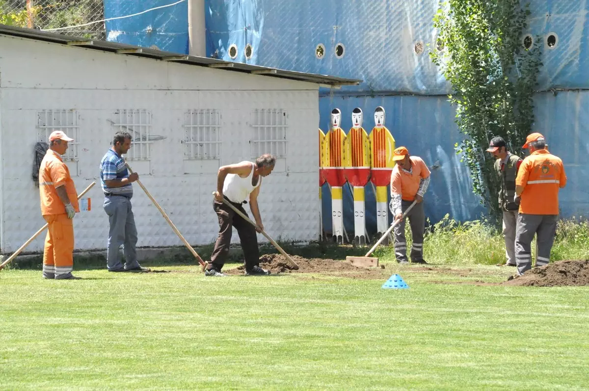 Antrenman Sahasında Hummalı Bir Çalışma Başladı