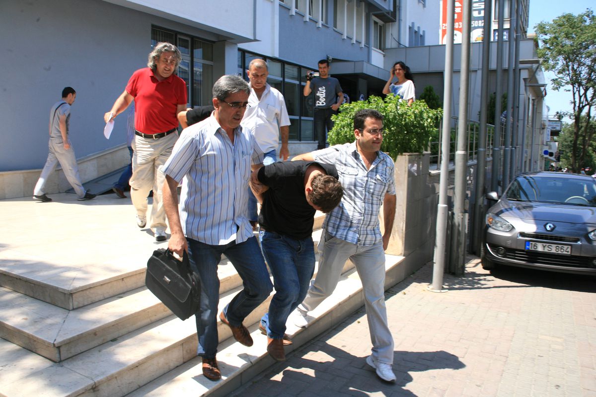 Çelik Kasa Hırsızları Tutuklandı