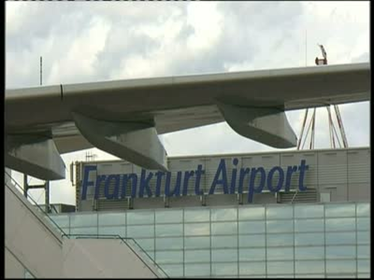 Frankfurt\'ta İnsan Zinciri