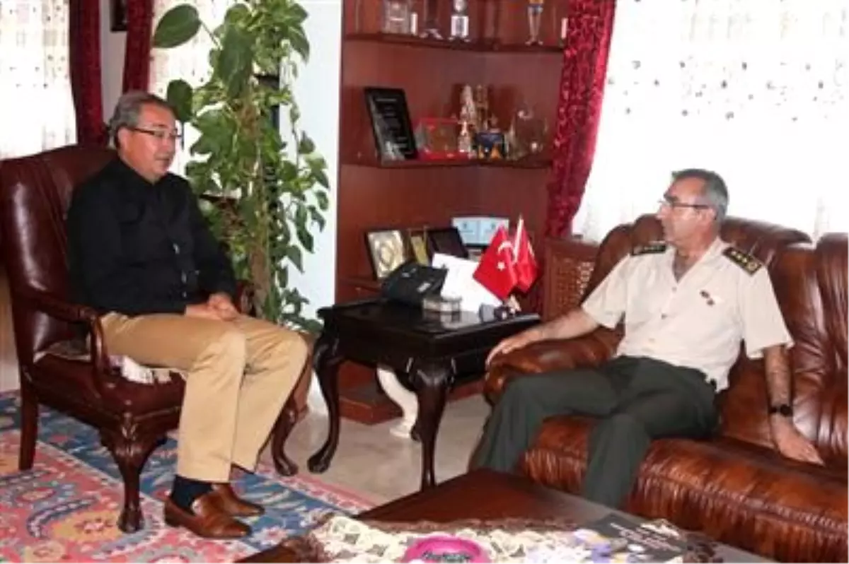 Garnizon Komutanı Aras, Ünver'e Veda Etti