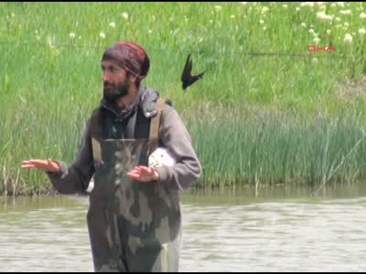 Kars1ağlara Takılan İlk Ebabil