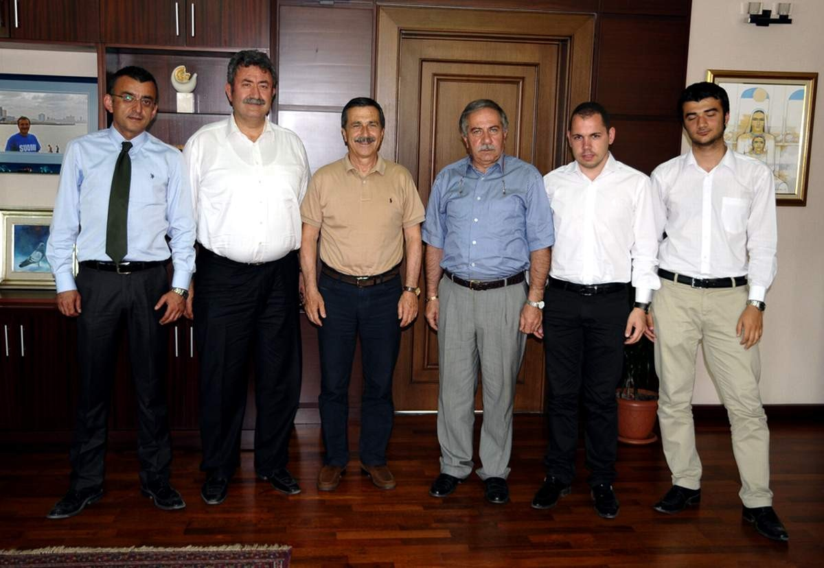 Sakarya Hastanesi Yönetim Kurulu Başkanı Mustafa Emeksiz Başkan Ataç'ı Ziyaret Etti