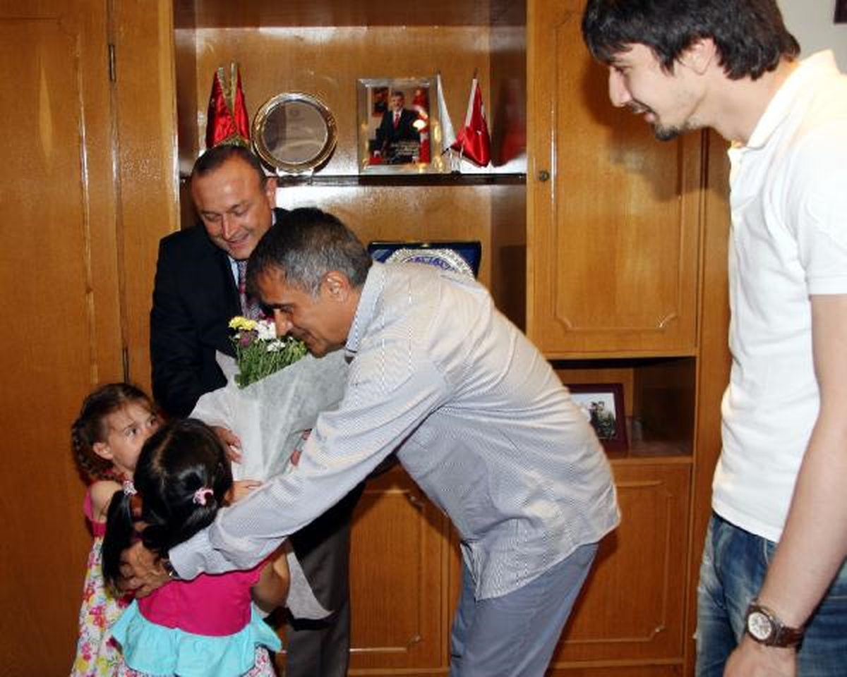 Şenol Güneş ve Tolga Zengin, \'Bordo Mavi Kalplerle\' Buluştu