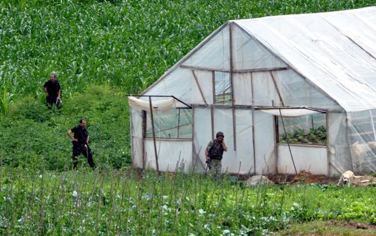 Trabzon\'da Çöp Konteynerinde Bombalı Tuzak: 3 Asker Yaralı (4)