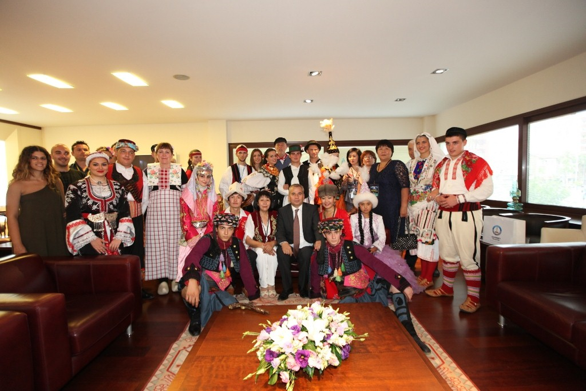 Uluslararası Halk Dansları Festivali Başladı