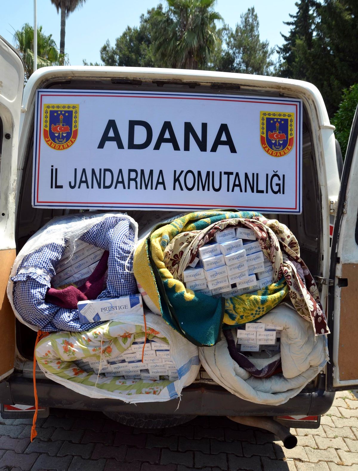 Adana\'da 1,5 Milyon TL\'lik Kaçak Sigara Ele Geçirildi