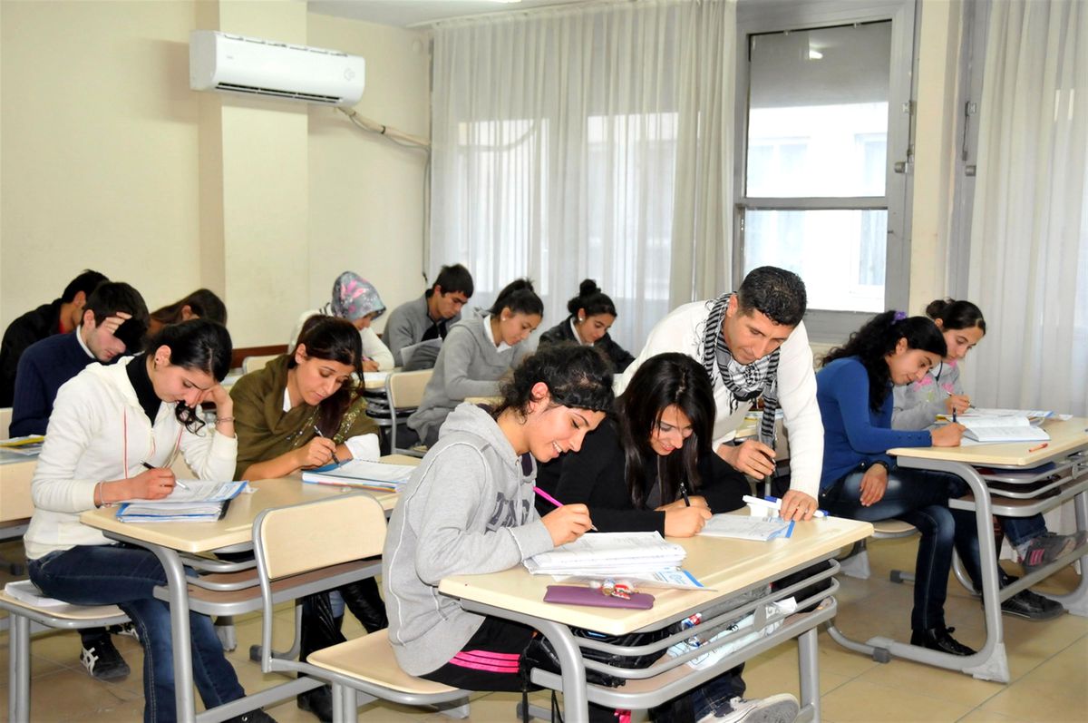 Akdeniz\'den Öğrencilere Eğitim ve Destek Evi