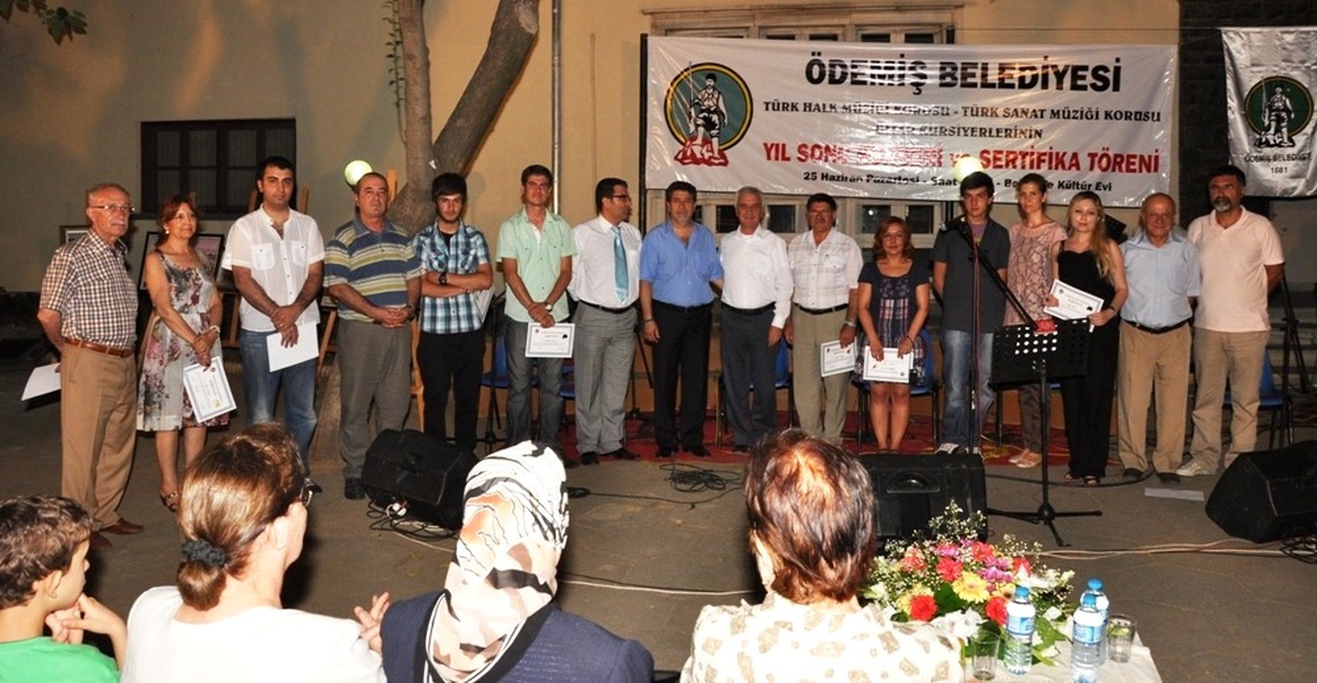 Belediye Kurslarına Renkli Yılsonu Gecesi