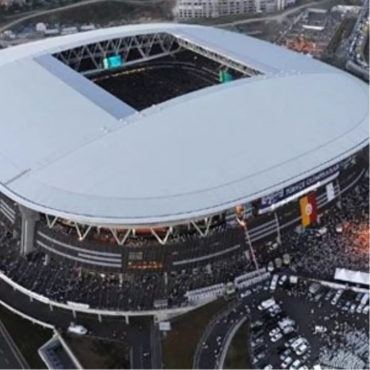 Beşiktaş\'a Türk Telekom Arena Kapalı