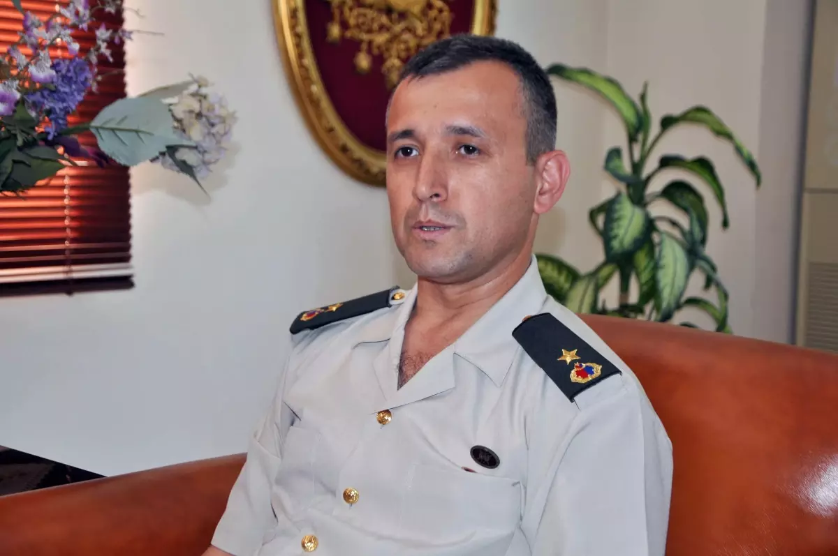 Binbaşı Özçelik'ten Saatcı'ya Veda Ziyareti