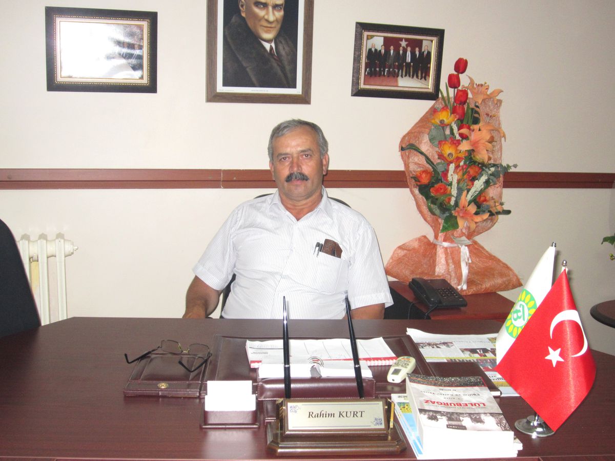 \'Çiftçi Yağmur Bekliyor\'